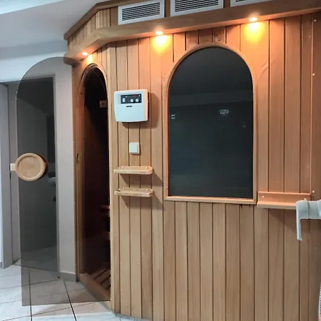 Verona - Indoor Pool, Sauna Alsoors